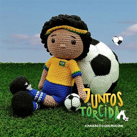 Jogador De Futebol E Bola Amigurumi Juntos Na Torcida Balloon