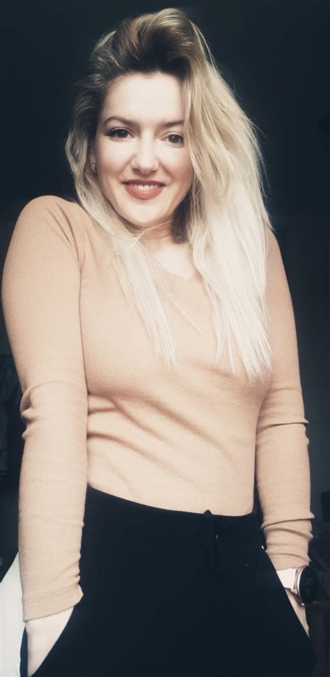 Live Skype Sex Show With Laura Camlust