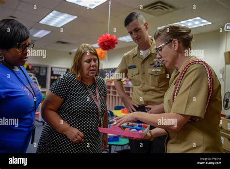 180810 N Fi568 0097 Pensacola Fla Aug 10 2018 Senior Chief Sonar