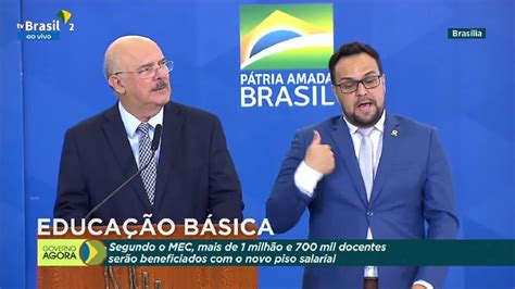 Reajuste Do Piso Do Magist Rio Presidente Bolsonaro Assina