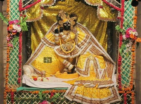 Banke Bihari Temple Vrindavan Krishna Wallpaper Lord Krishna Wallpapers Krishna Love