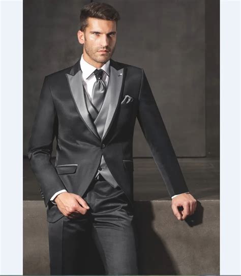 New Arrival Groomsmen Peak Grey Lapel Groom Tuxedos Shiny Black Men Suits Wedding Best Man