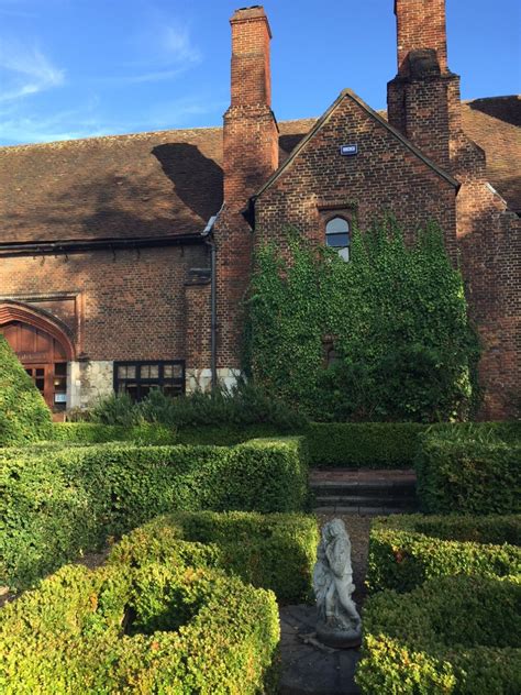 The Manor Gatehouse - Kent | A Kentish Ceremony