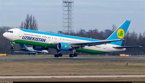 Uk Boeing P Er Uzbekistan Airways Steve Smith Jetphotos