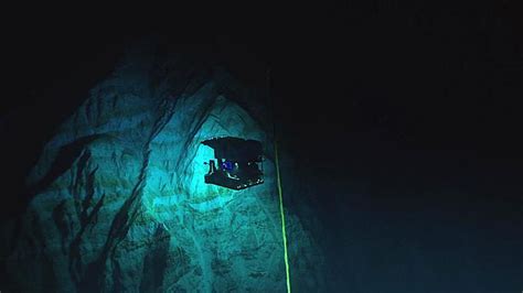 Mariana Trench And Challenger Deep 6 Facts About The Oceanic Chasm Cnn