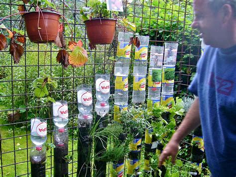 Cómo hacer un jardín vertical con material reciclado Completo Video