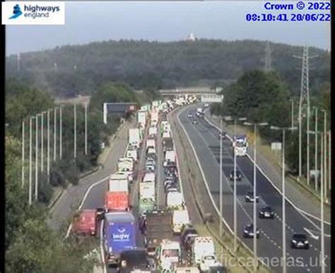 Major M62 Crash Causes 40 Minute Delays Heading To Manchester Latest