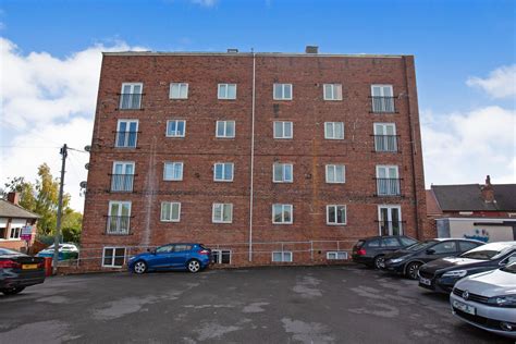 2 bed flat for sale in Barnsley Road, Pontefract WF9 - Zoopla