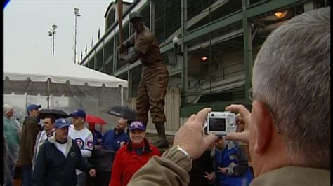 Statue of Ernie Banks will be in Daley Plaza Wednesday - ABC7 Chicago