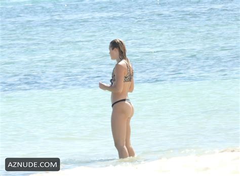 Olivia Ponton And Suede Brooks Hit The Beach For A Bikini Photoshoot In Cancun Mexico Aznude
