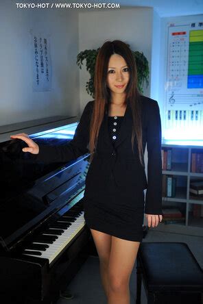 Tokyo Hot E Set Photo Gallery