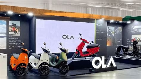 Argument Between Ola CEO Bhavish Aggarwal And Comedian Kunal Kamra