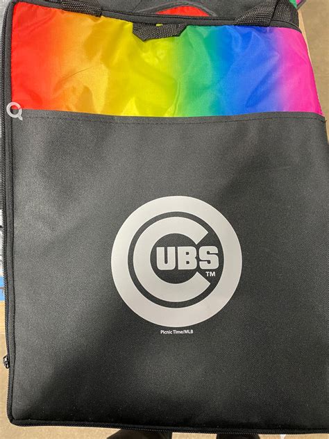 Nfl Chicago Cubs Vista Outdoor Picnic Blanket And Tote Rainbowblack