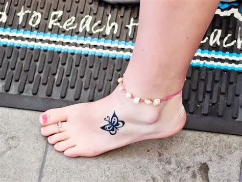 27 Small And Cute Foot Tattoo Ideas For Women Styleoholic