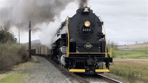 This Steam Train From 1945 Just Hauled 50 Freight Cars In 2022