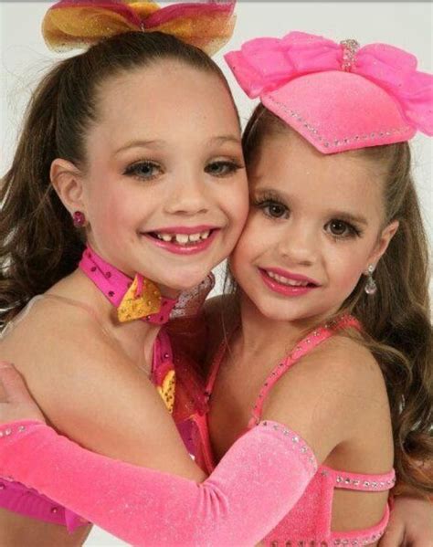 Maddie And Kenzie Aww Watch Dance Moms Dance Moms Maddie Dance