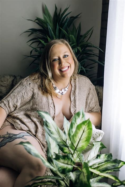 Boudoir 22 Nude Pics XHamster