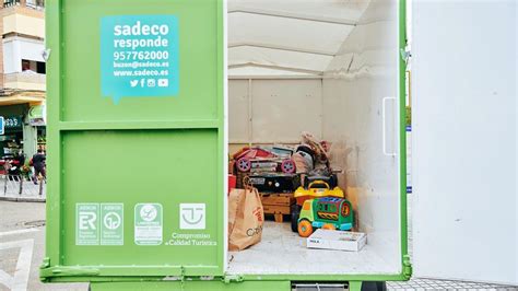 RECOGIDA DE JUGUETES Y NAVIDAD EN CÓRDOBA Sadeco pone en marcha su