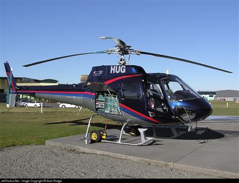 ZK HUG Aérospatiale AS 350B Ecureuil Garden City Helicopters Sam