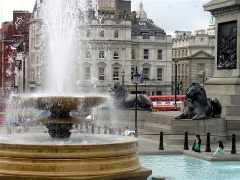 One of the Fountains in Trafalgar Square jigsaw puzzle in Street View ...