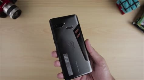 Asus Rog Phone Dijangka Bakal Diperkenalkan Pada Suku Ketiga