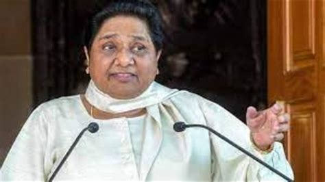 Mayawati Bats For Ballot Paper Use In U P Civic Polls Hindustan Times