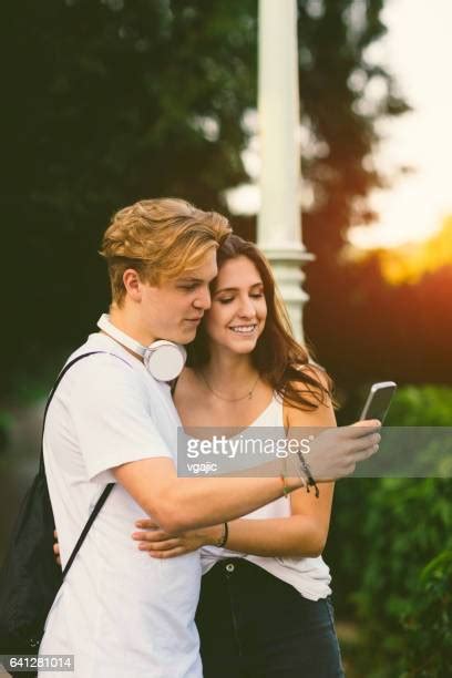 Male Teen Selfie Stockfotos En Beelden Getty Images