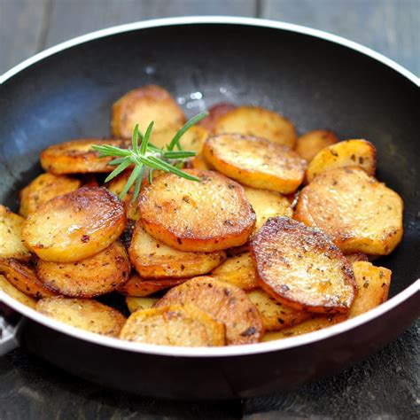 Recette pommes de terre sautées au beurre Marie Claire