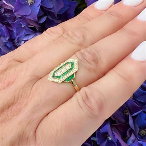 Art Deco Style Emerald And Diamond Ring 66mint Fine Estate Jewelry