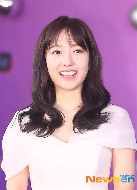 이혜성 전현무 Kbs연예대상에서 만난 공개커플 포토엔hd화보 손에 잡히는 뉴스 눈에 보이는 뉴스 뉴스엔