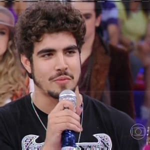 Homem Gosta Que Mulher Pise Nele Diz Caio Castro Not Cias Uol Tv