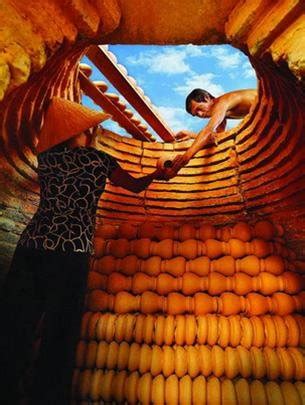 Nguyễn Á và ảnh nude Tuổi Trẻ Online