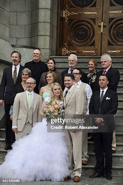 Mormon Wedding Photos and Premium High Res Pictures - Getty Images