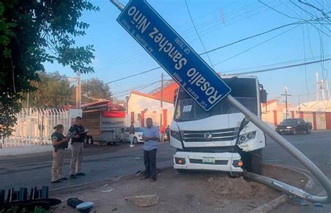 Dos Heridos Y Fuertes Da Os En Accidente Vial