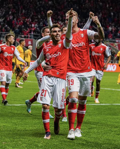 SC Braga vence Benfica 3 0 e acaba a invencibilidade das águias