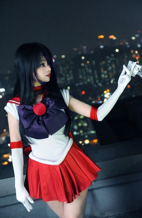 Best Sailor Moon Cosplay So Far Amazing Cosplays Sailor Moon Cosplay Sailor Moon Costume Cosplay