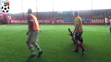 "Лига София Б Група 2016" ( Гумените Мечета 3 : 0 Пичагите ) Първо ...