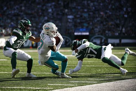 Dolphins Vs Jets Injury Report And Starting Lineup Nfl Week 15