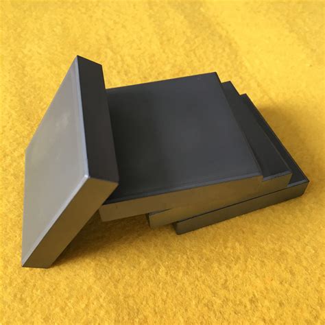 China Refractory High Density Square Sic Silicon Carbide Ceramic Plate