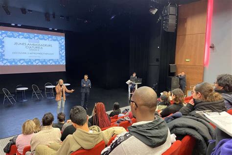 A Trappes Les Jeunes Se Font Ambassadeurs Culturels De La Ville