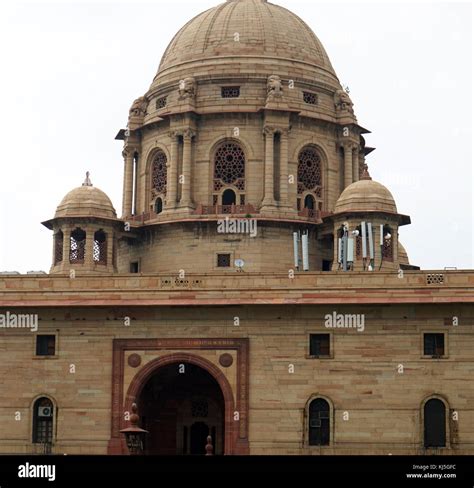 Government Buildings New Delhi Stock Photos & Government Buildings New ...