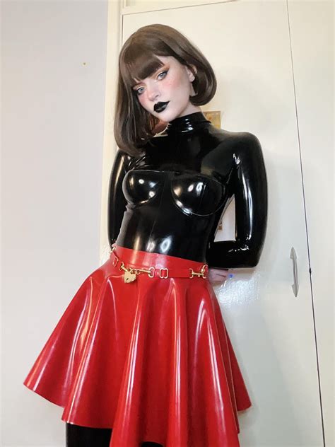 Wearing My Latex Catsuit Under This Red Skirt~ Good Combo Rshinyporn