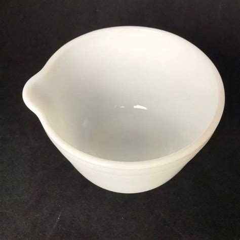 Pyrex Batter Mixing Bowl W Pour Spout Hamilton Beach Mixer Etsy