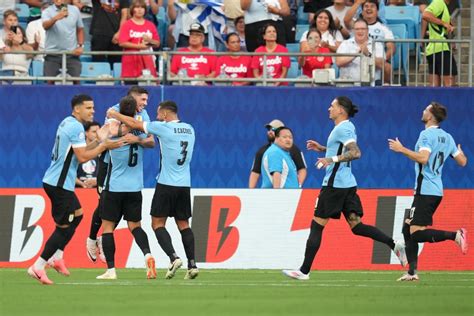 Uruguay vs Canadá lo que no se vio por TV el homenaje a Luis Suárez