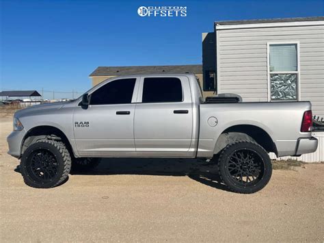 2018 Ram 1500 With 24x12 51 Vision Rocker And 35 13 5R24 Mud