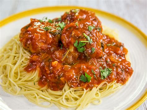 Spaghetti with Chicken Meatballs