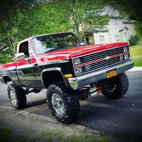 Dakotas 1986 Chevrolet K10 Holley My Garage