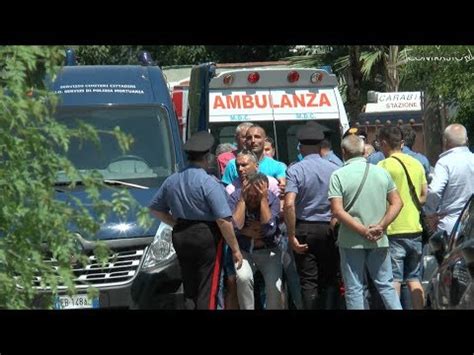 San Gennaro Vesuviano Na Uccide La Figlia Di Mesi E Si Lancia