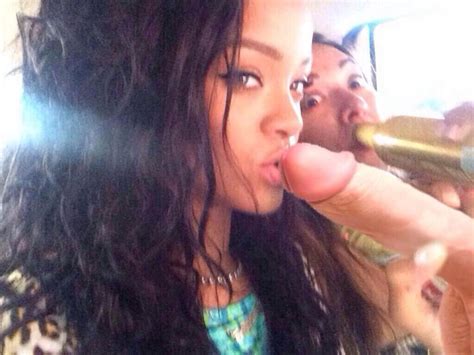 Rihanna ICloud Nude Leaked Photos The Fappening