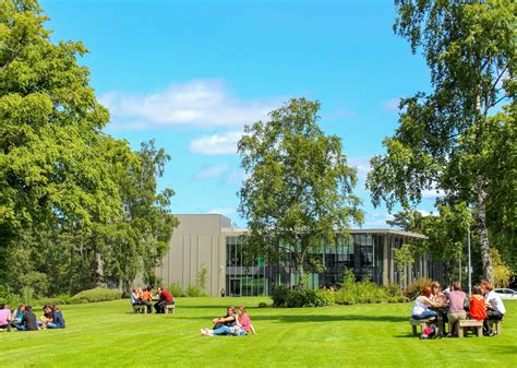 Heriot Watt University Fees Reviews Rankings Courses And Contact Info